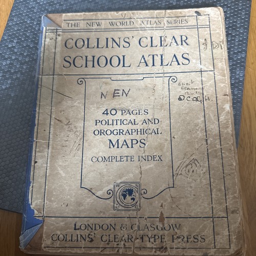 Collins clear school atlas - collins,