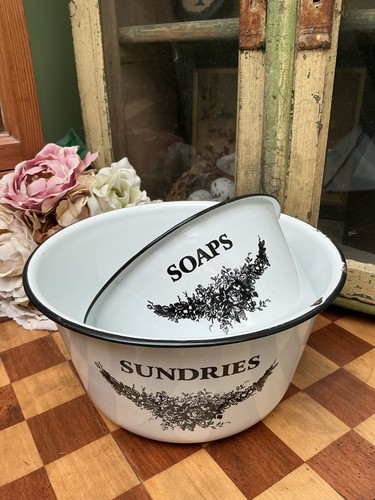 Vintage style white enamel - *vintage,
