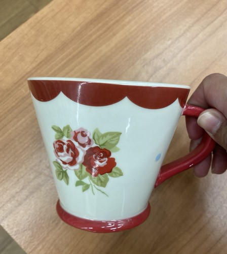 Next red scalloped floral - red,