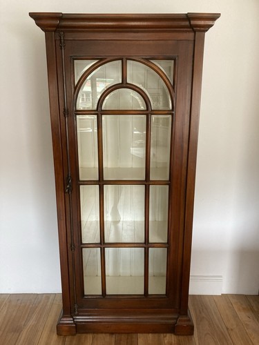 Mahogany cabinet with - mahogany,