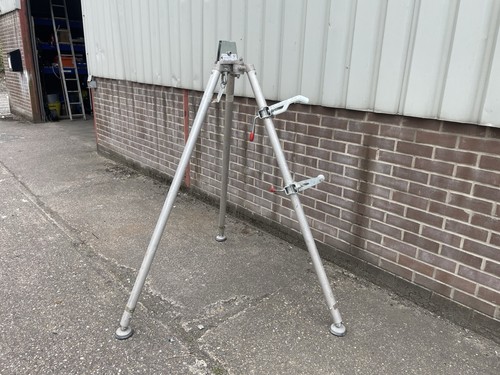 Mobile tripod hoist lifting - tripod, hoist/lifting