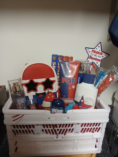 Bath body works firecracker - bath,