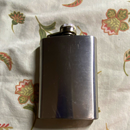 Silver metal hip flask - silver,