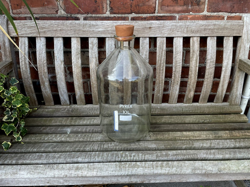 Vintage 10l pyrex borosilicate - vintage,