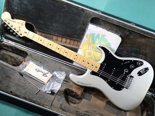 Fender 25th anniversary - fender,