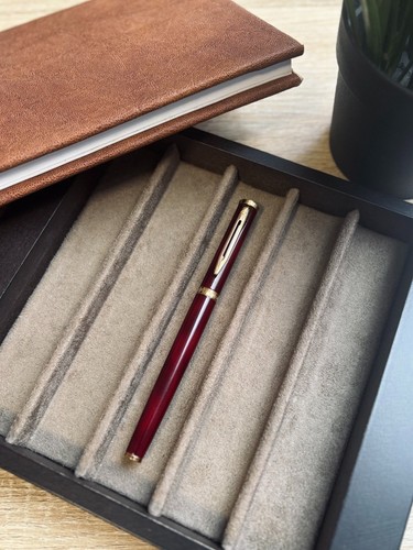 Waterman preface red - preface, red-marble