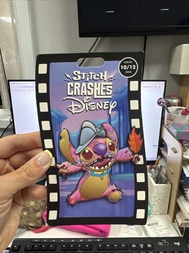 Stitch crashes disney jumbo - stitch,