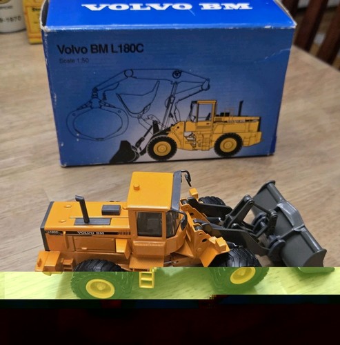 Volvo l180c 50 scale - 1/50,
