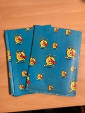 2 X DISPOSABLE PAPER PARTY TABLECOVER - SIZE 120 X 180CM