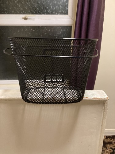 Mobility scooter front basket - front,