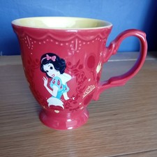 Disney Snow White Mug Pedestal
