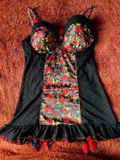Basque Corset with Suspender