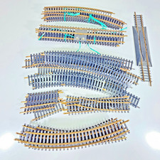 Lot of HO Scale Model Train