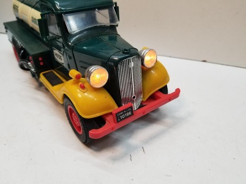 Vintage 1982 hess fuel oil - 1982,