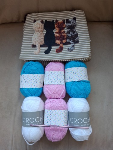 Knitting crochet yarn - yarn, cat