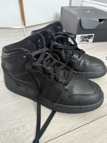 Jordan mid black size - black, used