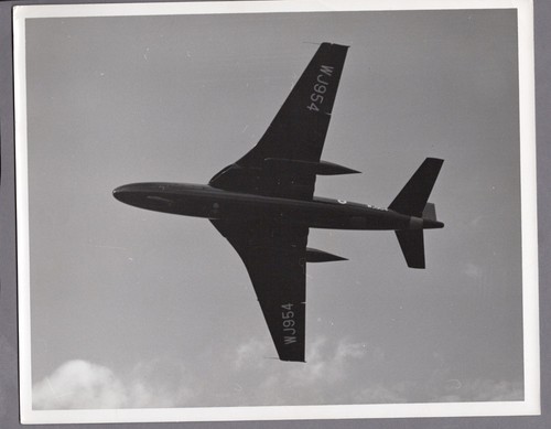Vickers valiant large - 2,