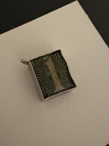 Vintage silver charm - vintage, pound