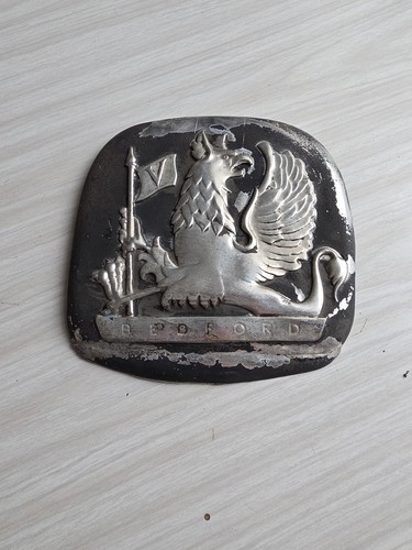 Vintage bedford lorry badge - vintage,