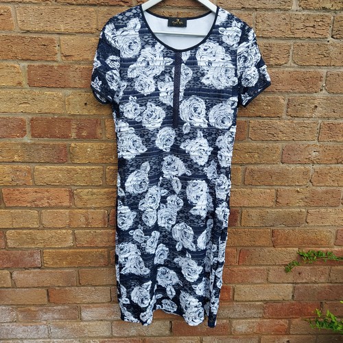 Eugen klein lace sheath dress - eugen,