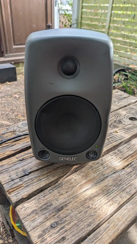 Genelec 8030a studio monitor - 8030a,