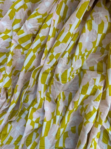 Cotton floral seersucker - floral,