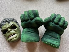 Hulk Smash Gloves and Hulk Mask Marvel Avengers