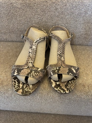 Footglove snake print - m&s,