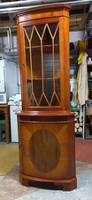 Corner display cabinet with
