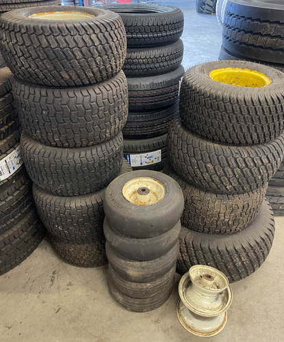 Ride mower tyres and wheels - on,