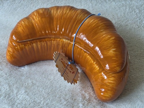Buttery croissant shape - buttery,