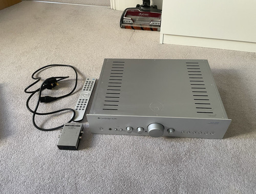 Cambridge audio azur 540a - cambridge,