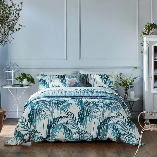 Under royal warrant sanderson - under,