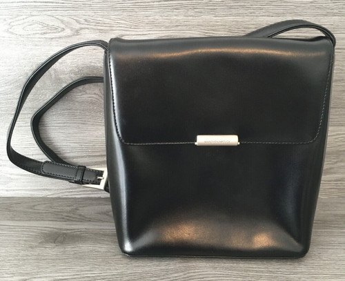 Mandarina duck black leather - duck,