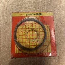 Genuine Suzuki RM125 1976-1980 Piston Rings. STD. 12140-41310. NOS