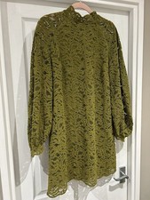 Zara Women’s Velvet Green