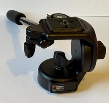 Manfrotto 128RC Fluid Tripod
