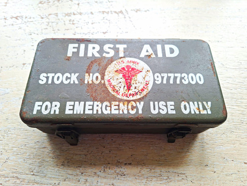 Ww2 jeep first - first, aid