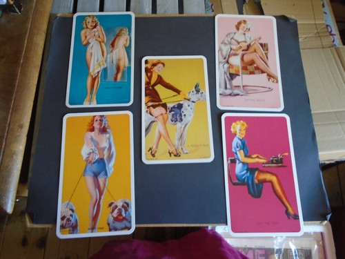 Pin postcards - (1),