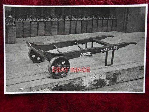 Photo small truck - for, at