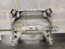 BMW E81 E82 E87 1 SERIES E90 E91 E92 3 SERIES FRONT SUBFRAME AXLE SUPPORT