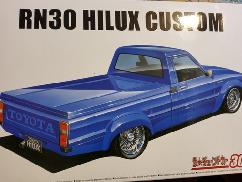 Toyota rn30 hilux custom - toyota,