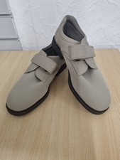 BNWB Cosyfeet Mens Beige