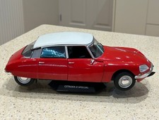 Solido S180070 Citroen D Special 1972 Rouge Massena Scale 1:18 Red Rare