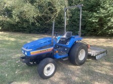 Iseki TU320F tractor and 5FT topper 