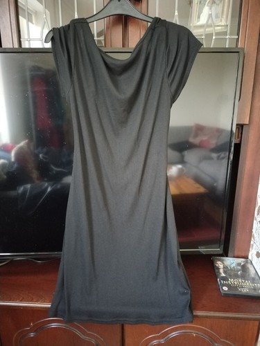 Little black dress - little,