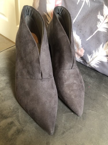 Next size w grey - next.,