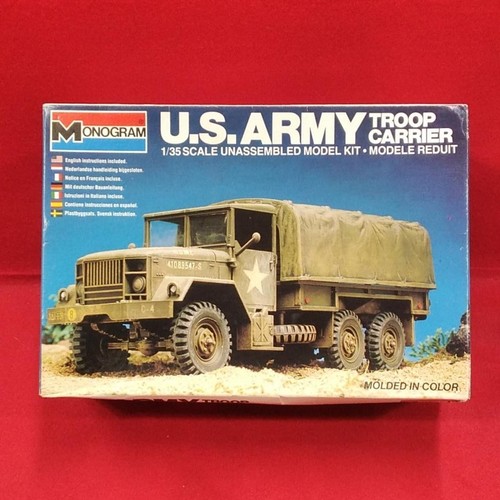 Monogram 135 plastic - plastic, model