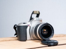 Minolta Dynax 360si SLR & 28 -