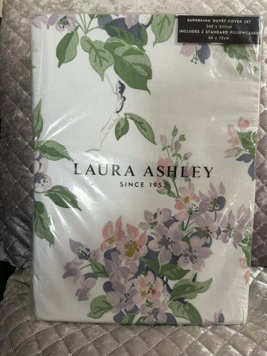 Laura ashley apple - laura,